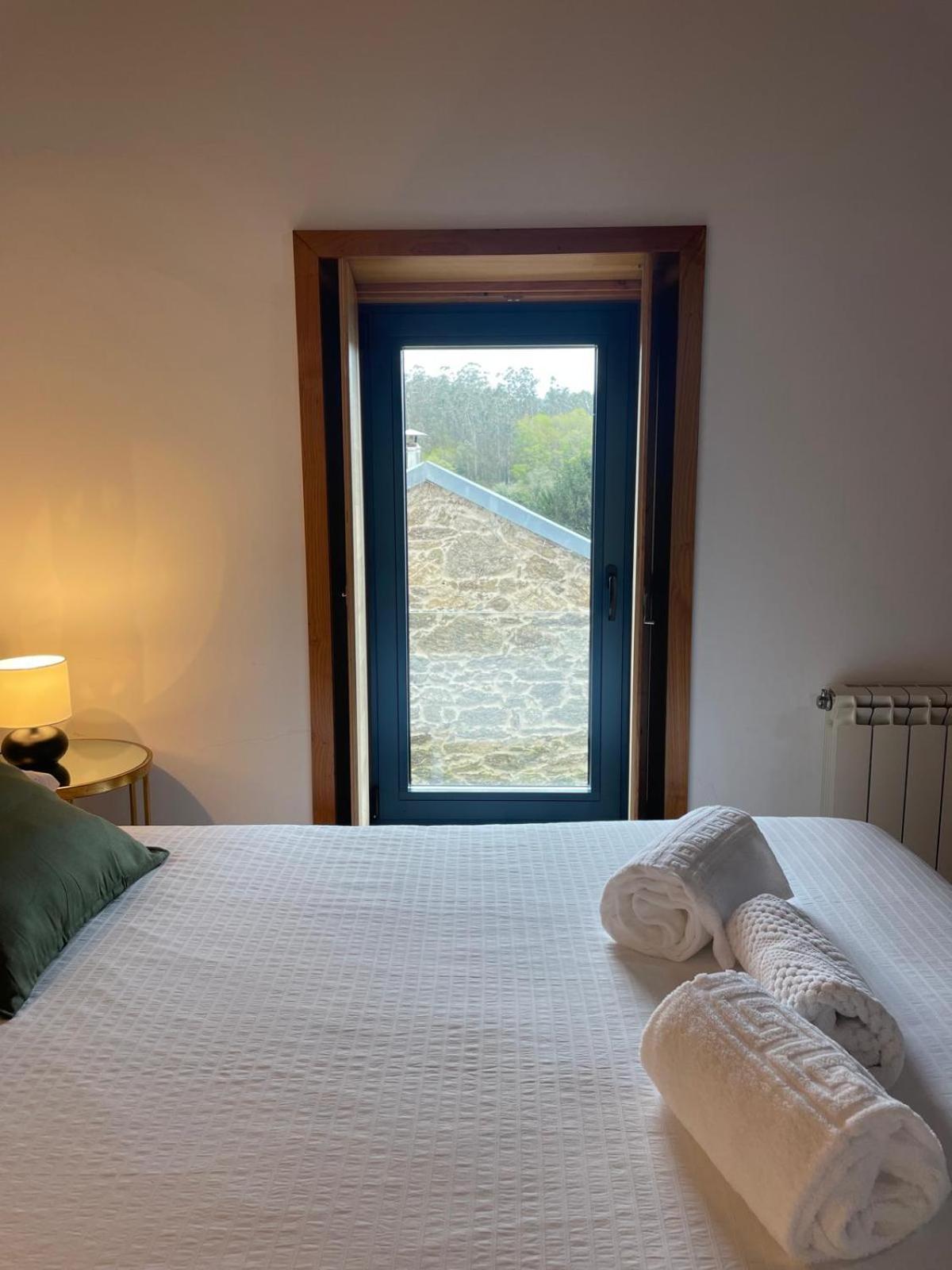 A Ribeira Do Tambre Guest House Troitosende Exterior photo